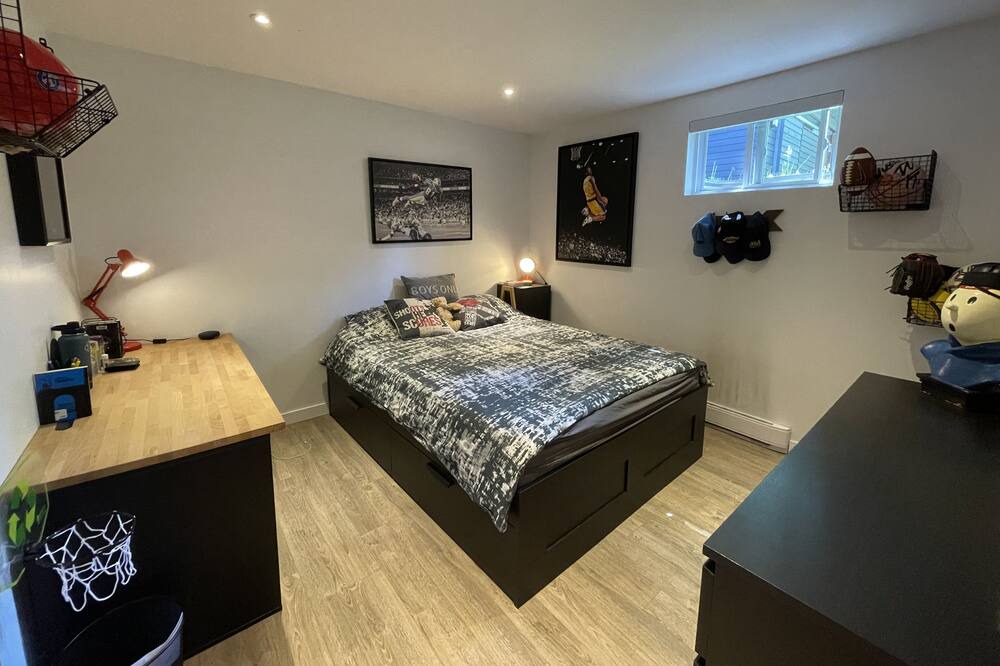 Photo of Bedroom in Pointe-de-Sainte-Foy