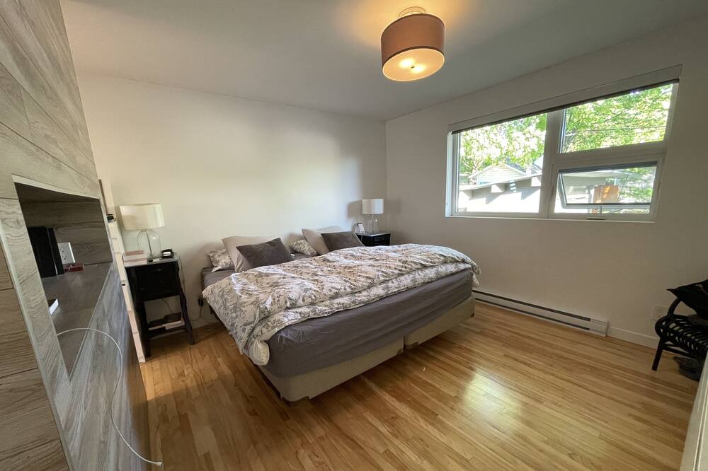 Photo of Bedroom in Pointe-de-Sainte-Foy