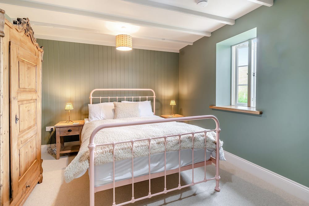 Photo of Bedroom in Egton