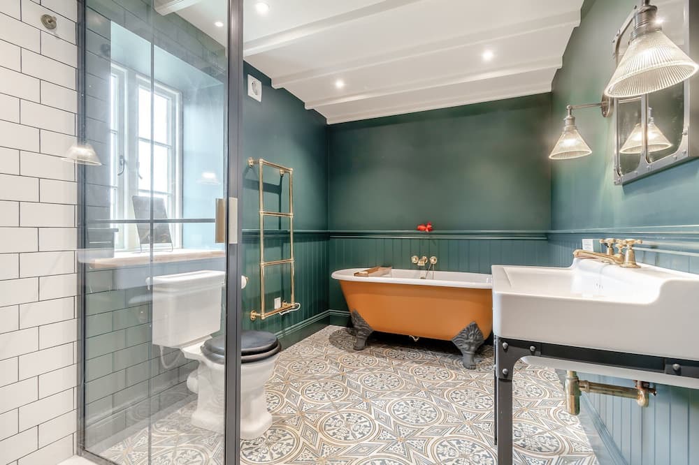 Photo of Bathroom in Egton