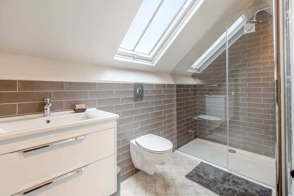 Photo of Bathroom in Egton