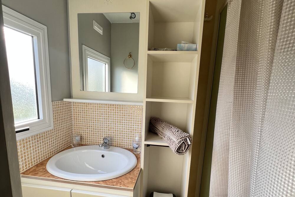 Photo of Bathroom in Les Vans