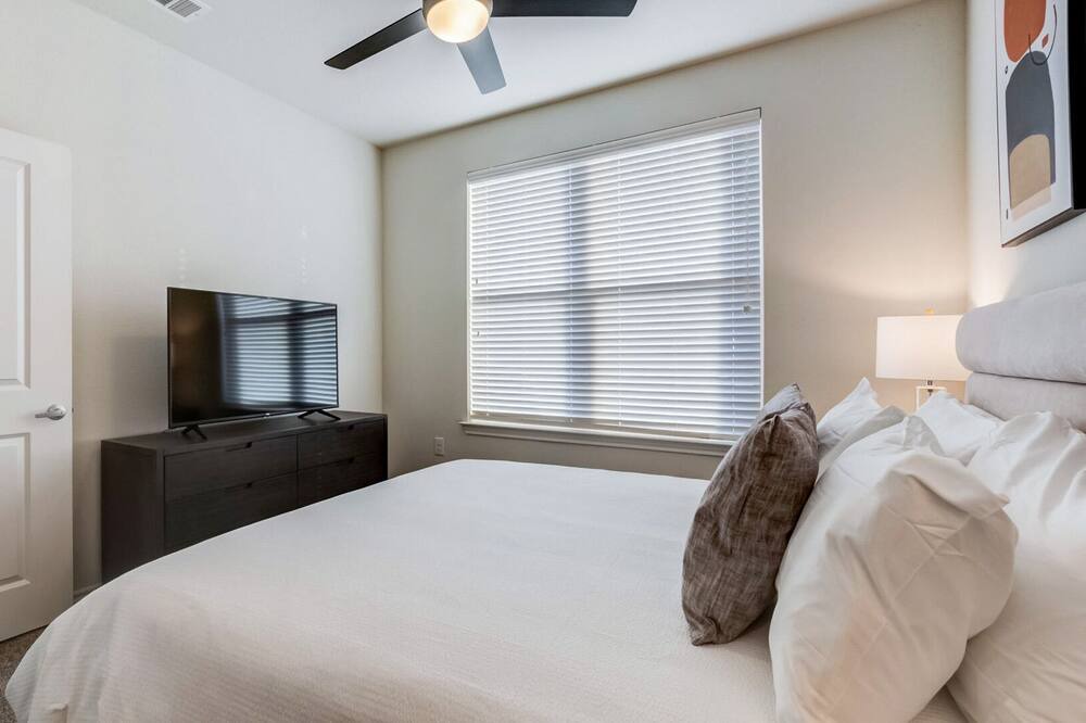 Photo of Bedroom in Burleson