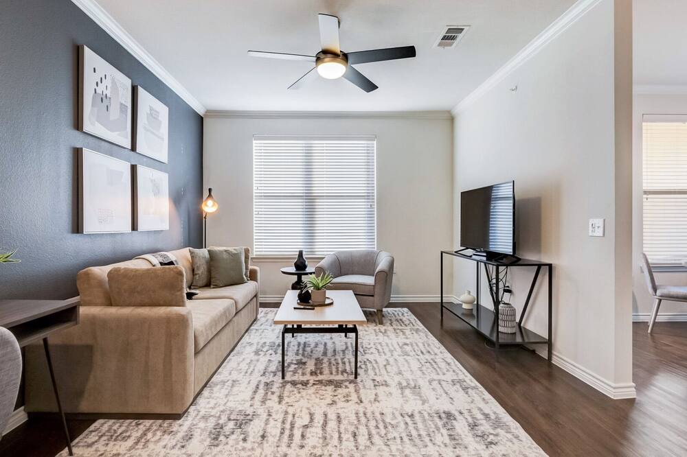 Photo of Livingroom in Burleson