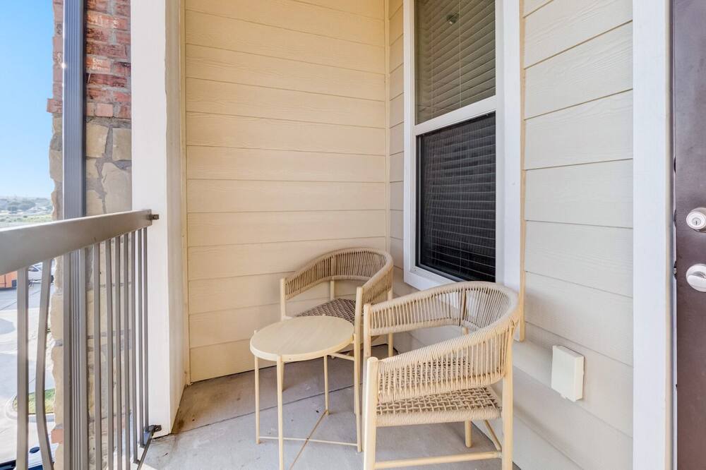 Photo of Outdoor in Burleson