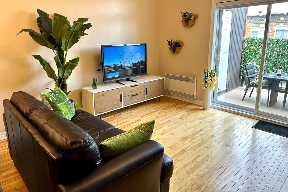 Photo of Livingroom in Saint-Laurent