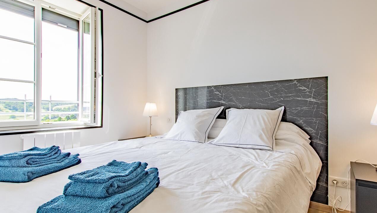 Photo of Others in Uxeau