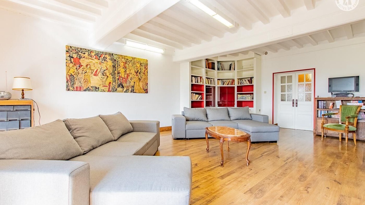 Photo of Others in Uxeau