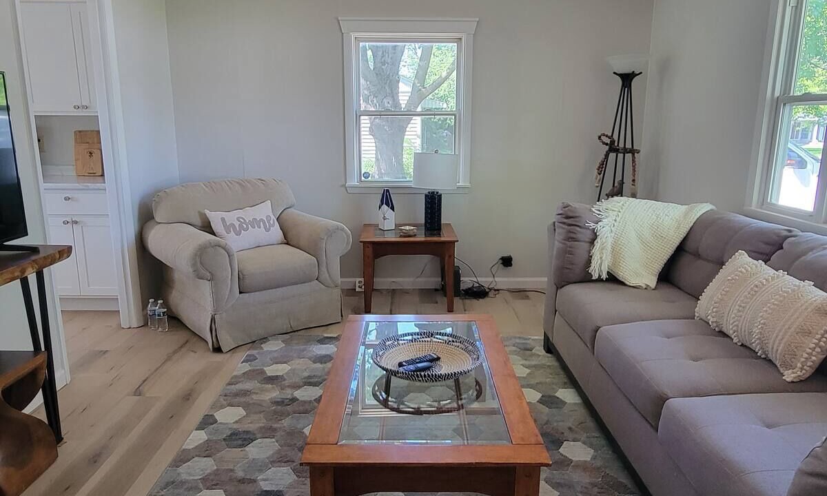 Photo of Livingroom in Seneca Falls