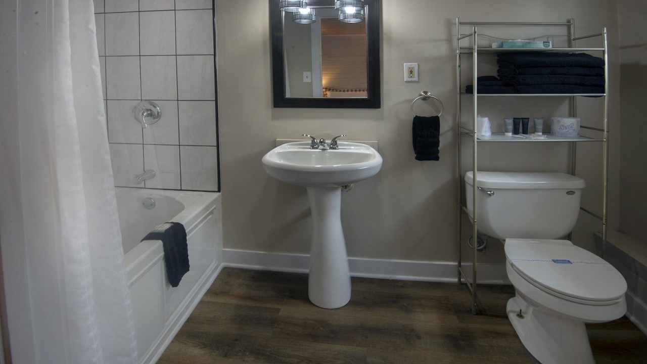 Photo of Bathroom in Park Rapids
