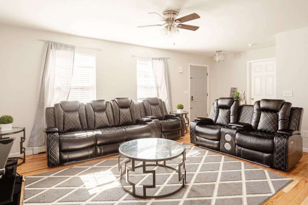 Photo of Livingroom in Middletown