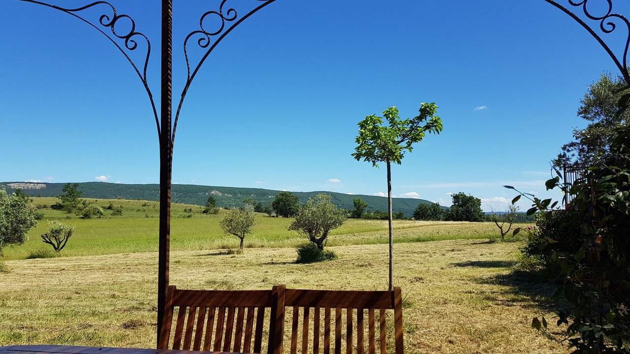 Photo of Outdoor in Ongles