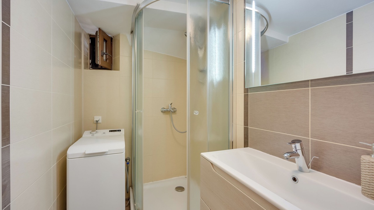 Photo of Bathroom in Lanterna