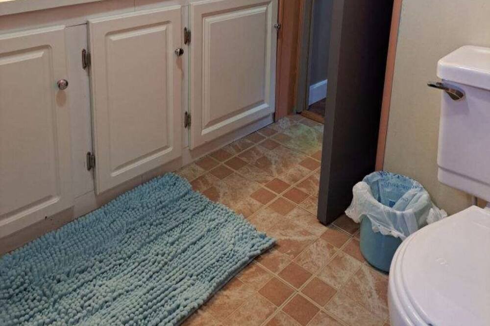Photo of Bathroom in Camdenton