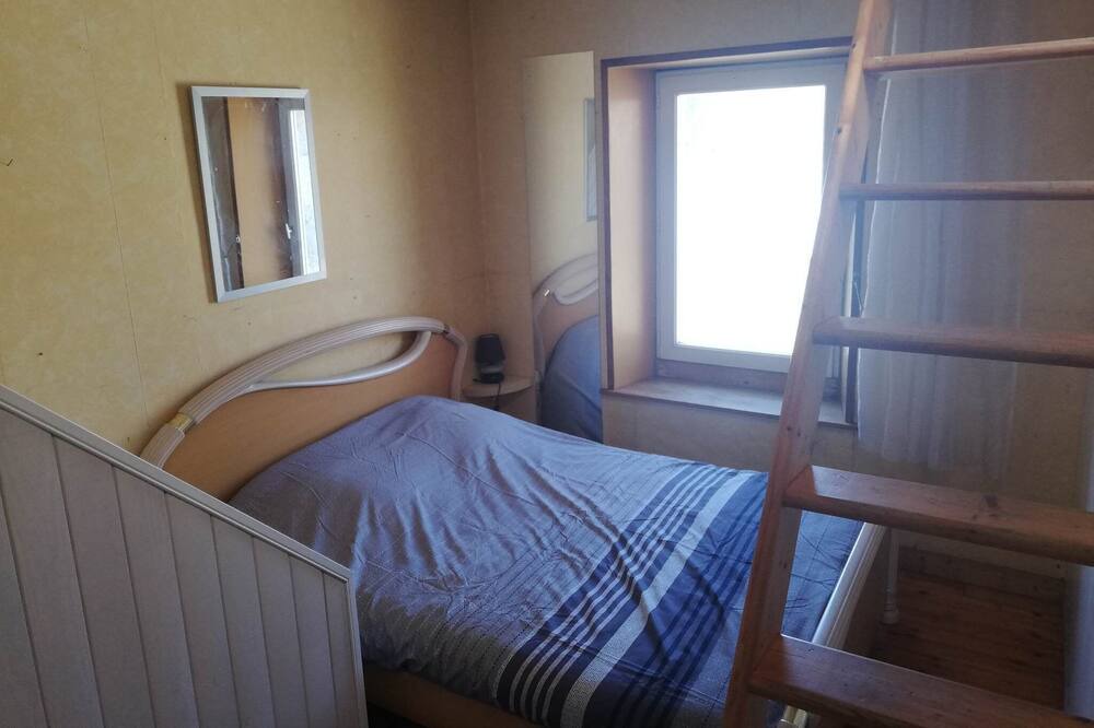 Photo of Bedroom in Ploudaniel