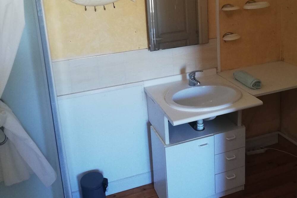 Photo of Bathroom in Ploudaniel
