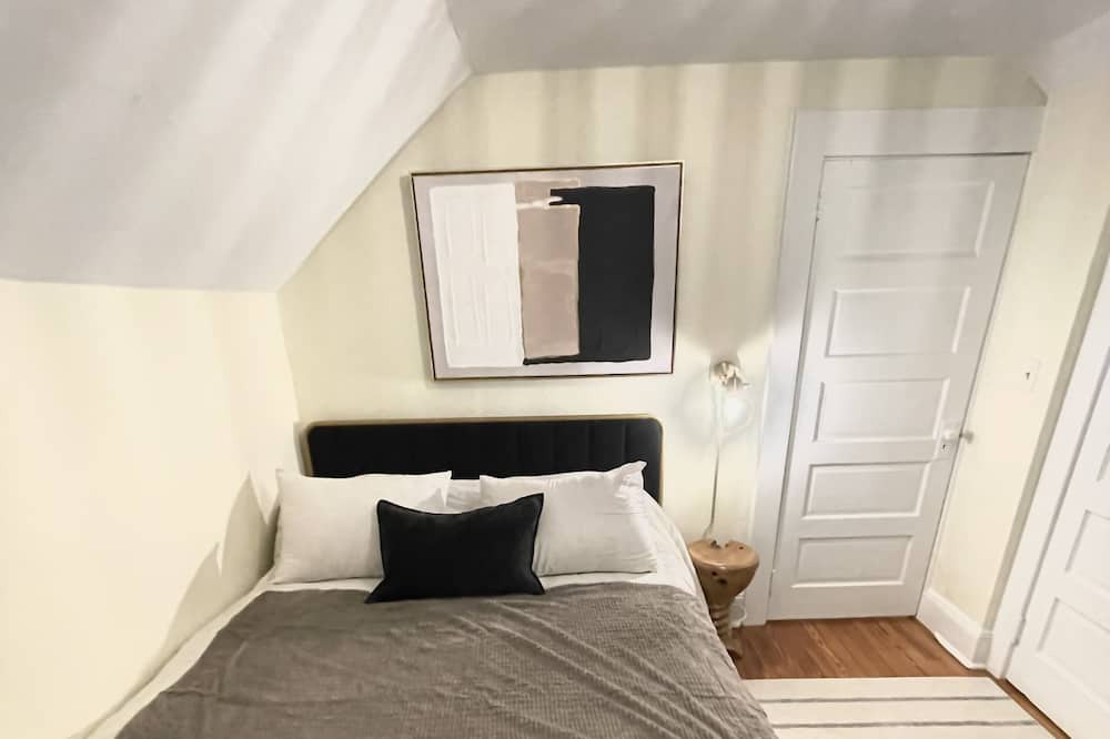 Photo of Bedroom in Westhampton