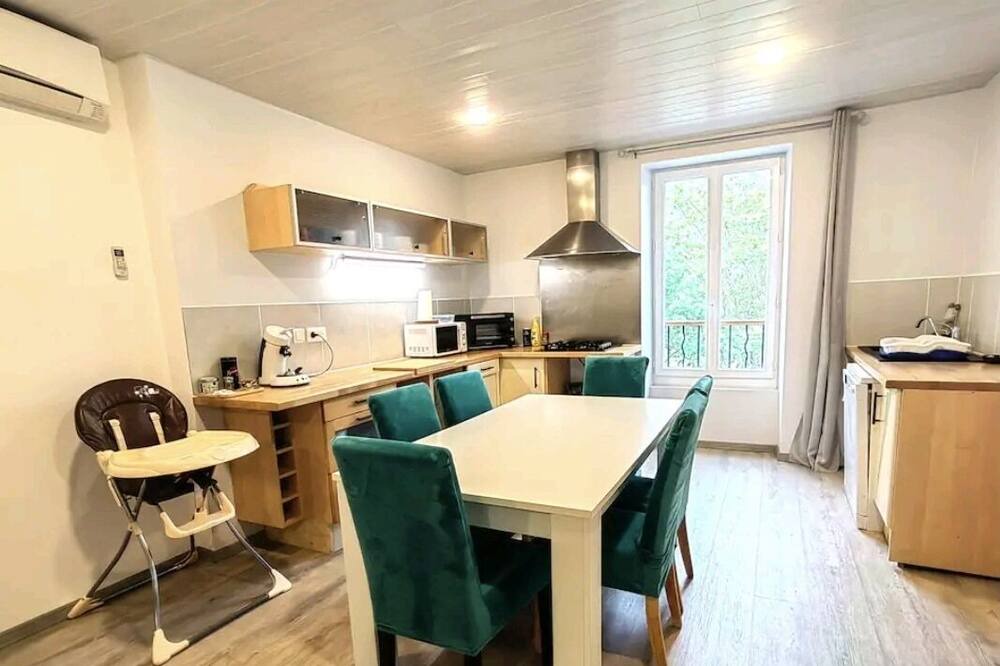 Photo of Kitchen in Fontjoncouse