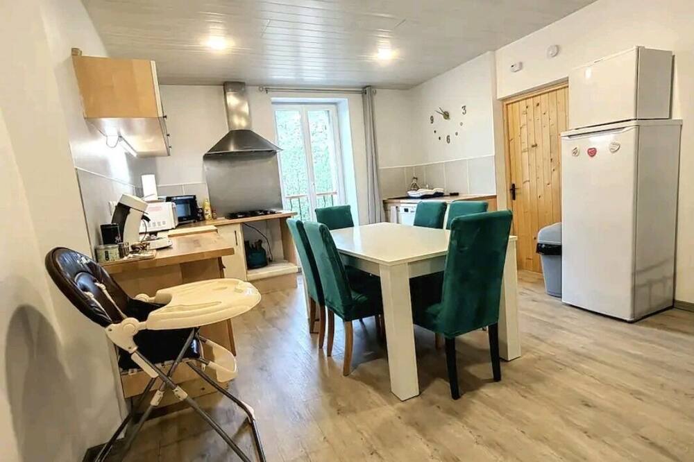 Photo of Kitchen in Fontjoncouse