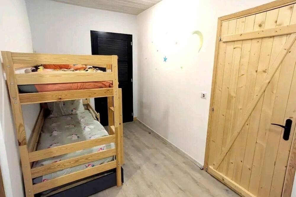 Photo of Bedroom in Fontjoncouse
