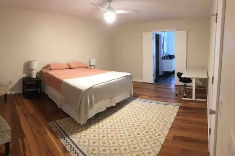 Photo of Bedroom in Moodys