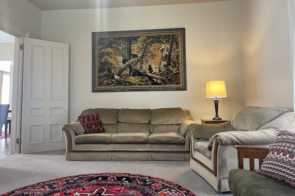 Photo of Livingroom in Chaumont