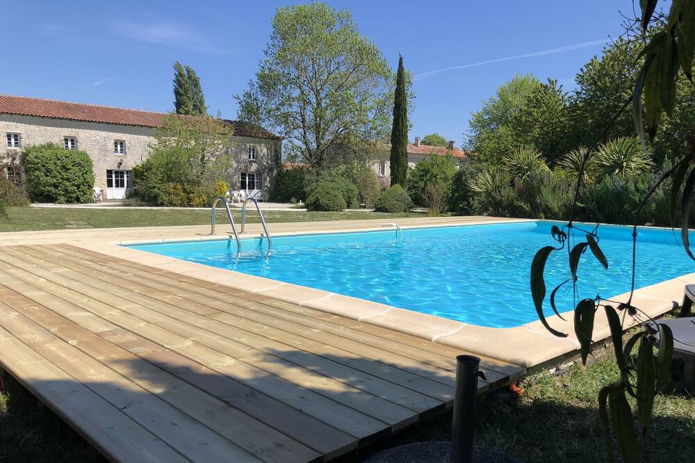 Photo of Outdoor in Duil-sur-le-Mignon