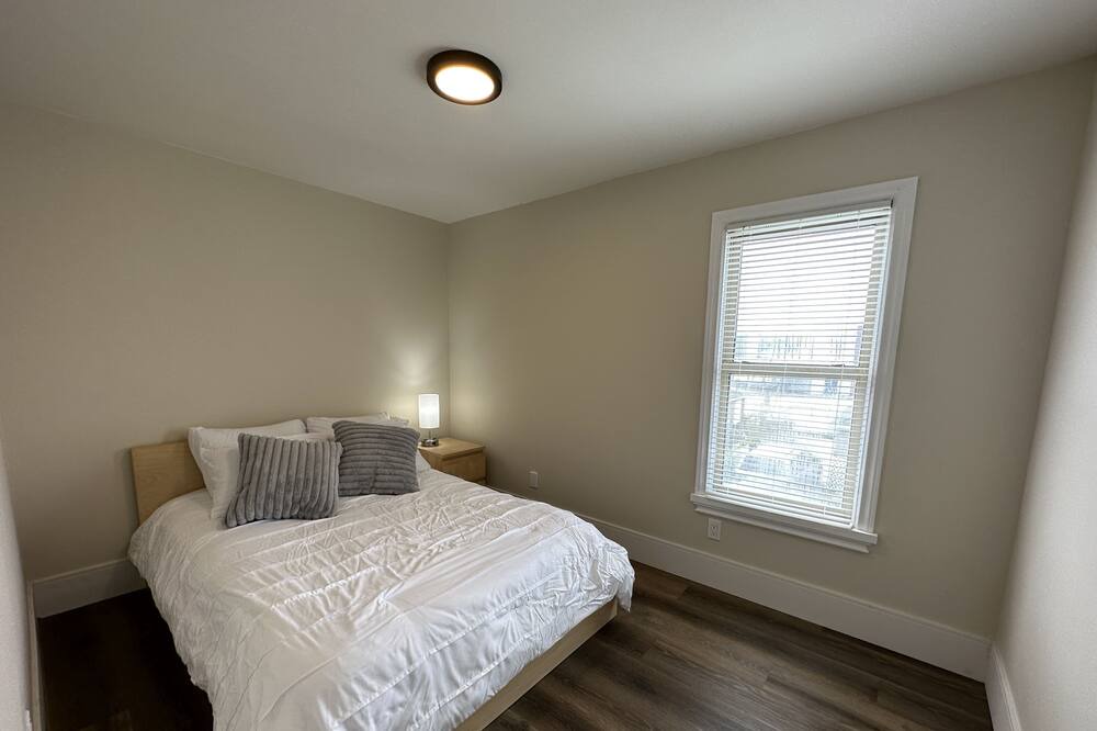 Photo of Bedroom in Walkerville