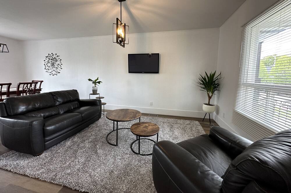 Photo of Livingroom in Walkerville