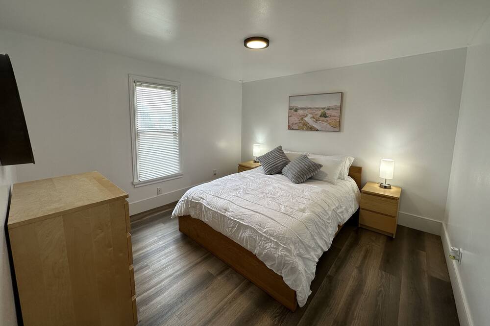 Photo of Bedroom in Walkerville