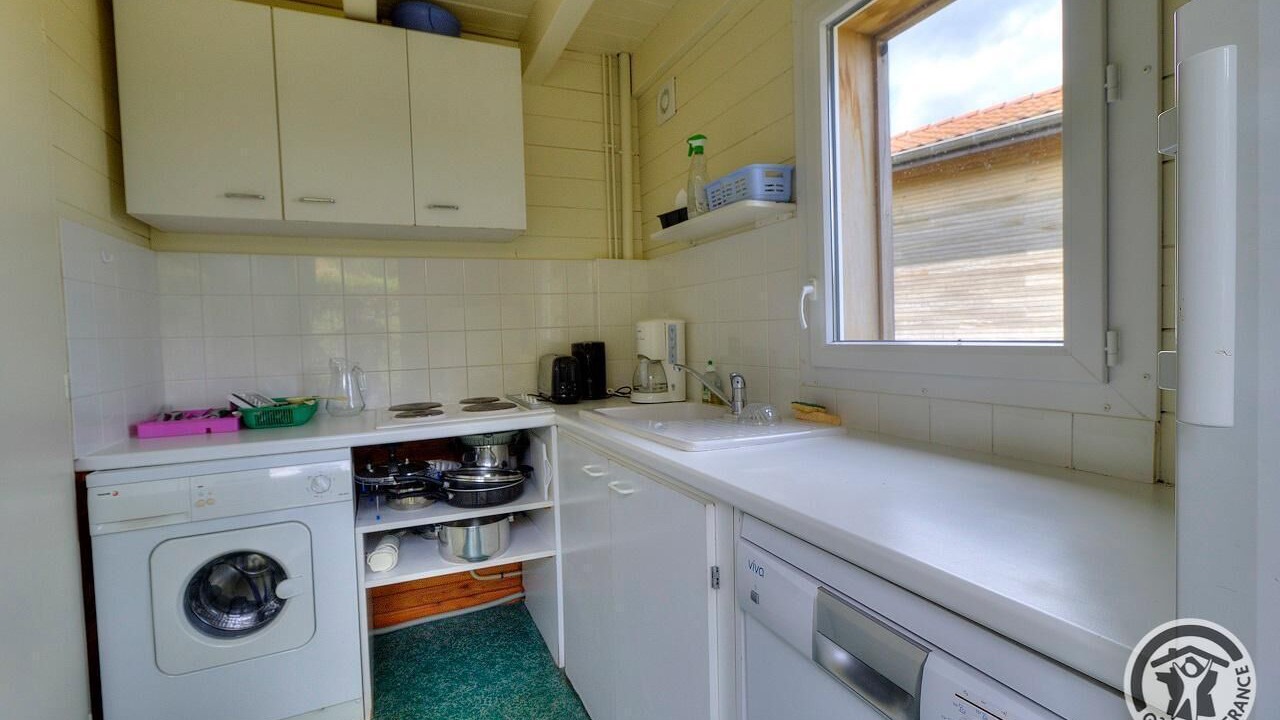 Photo of Kitchen in Saint Jacques des Arrets