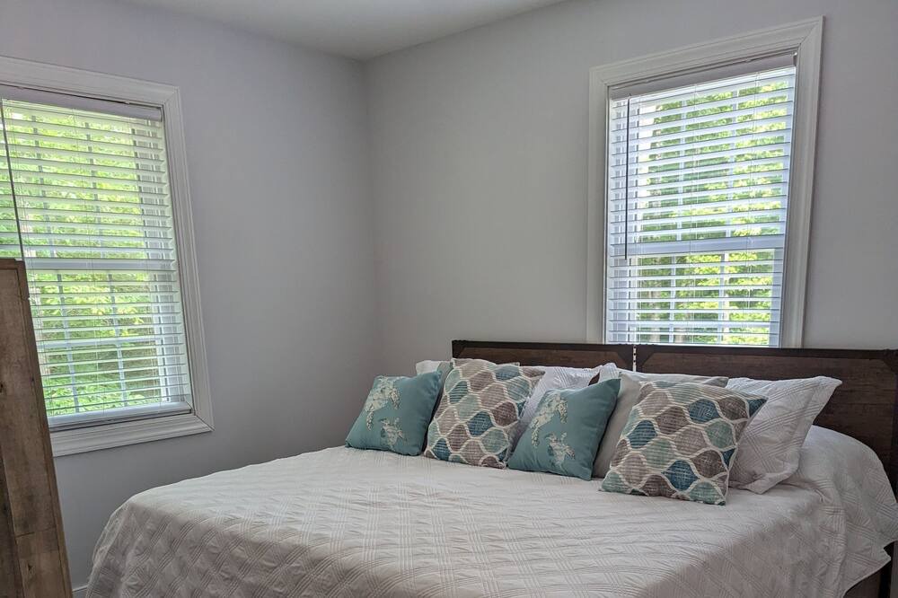 Photo of Bedroom in Dutton