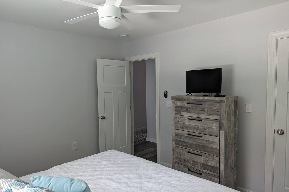 Photo of Bedroom in Dutton