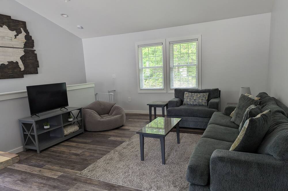 Photo of Livingroom in Dutton