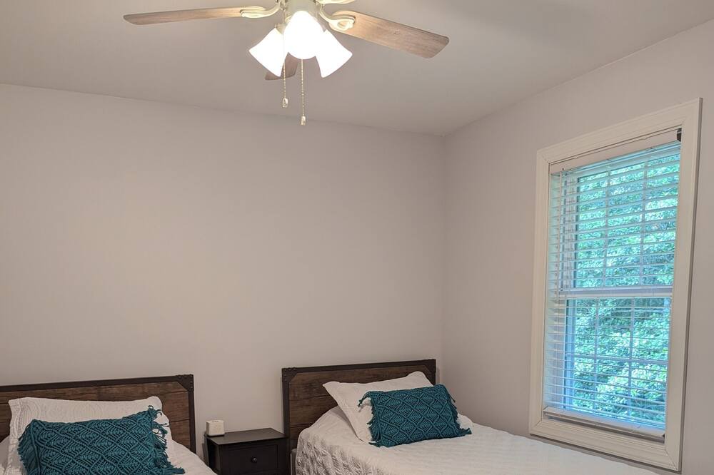 Photo of Bedroom in Dutton