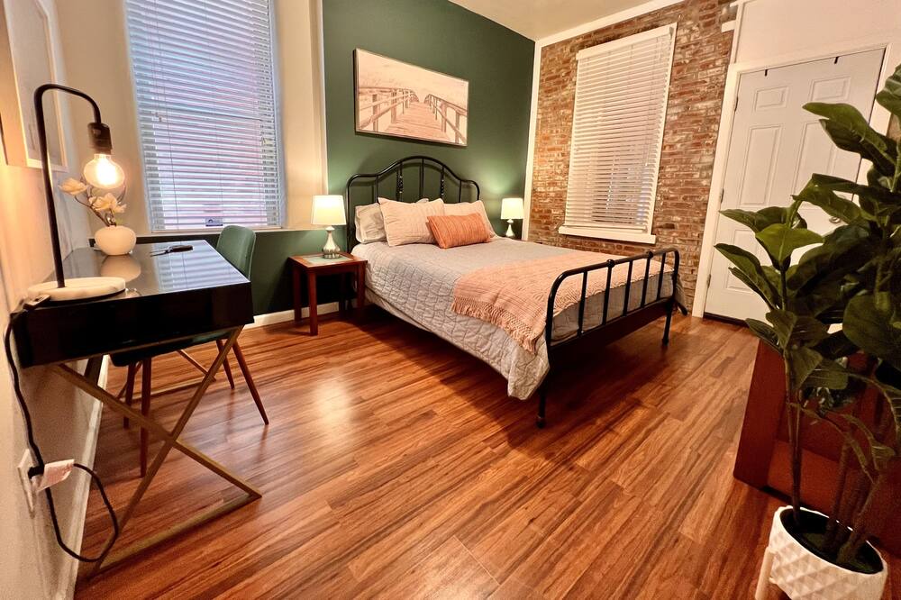 Photo of Bedroom in Tower Grove East