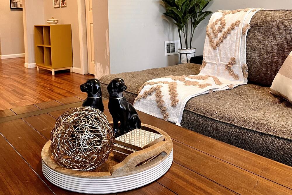 Photo of Livingroom in Tower Grove East