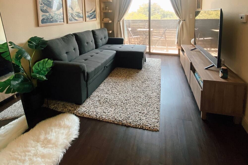 Photo of Livingroom in Brentwood