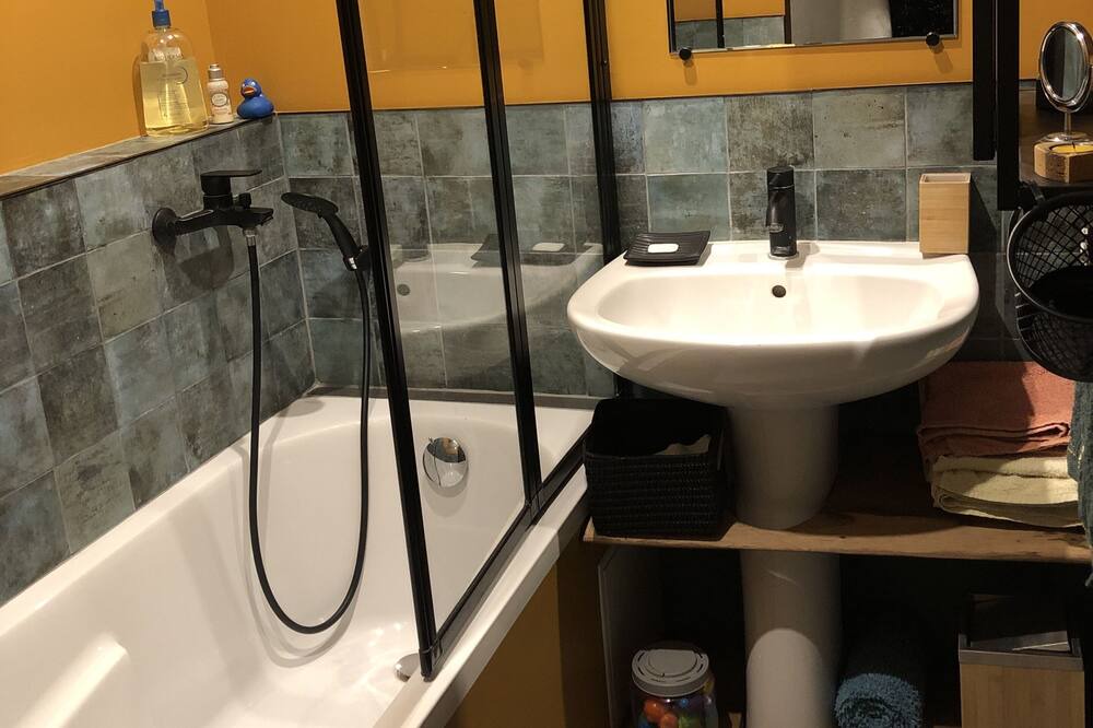 Photo of Bathroom in Montmartin-sur-Mer