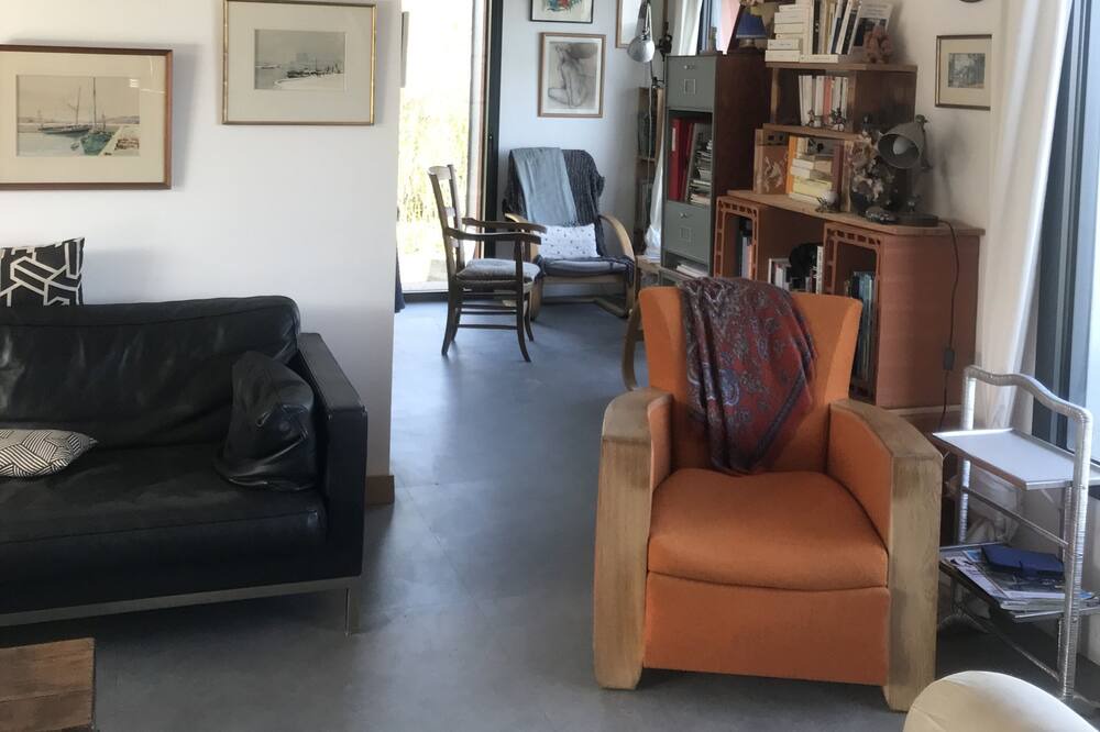 Photo of Livingroom in Montmartin-sur-Mer