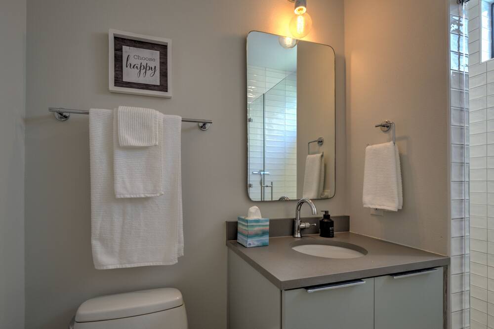 Photo of Bathroom in Brentwood