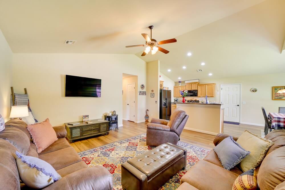 Photo of Livingroom in Tulsa County