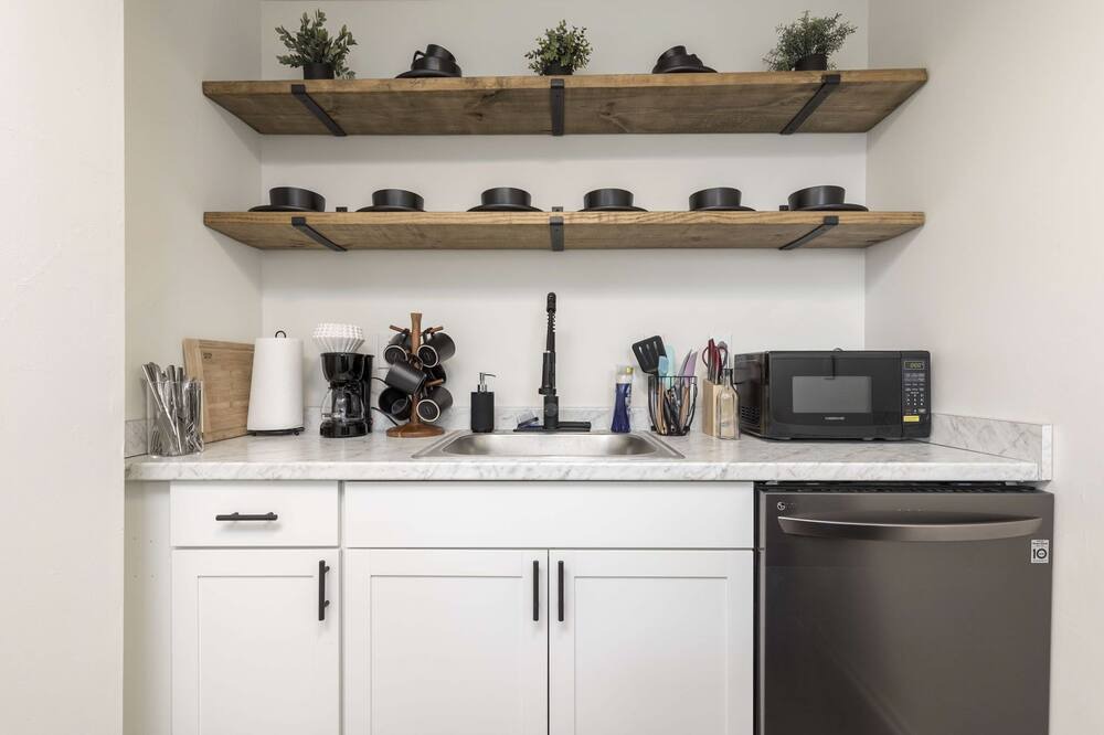 Photo of Kitchen in Smoketown Jackson