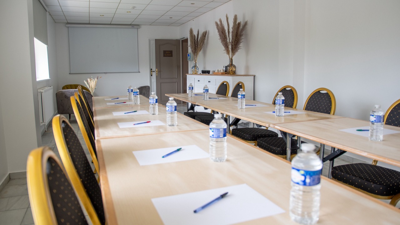 Photo of Others in Albert