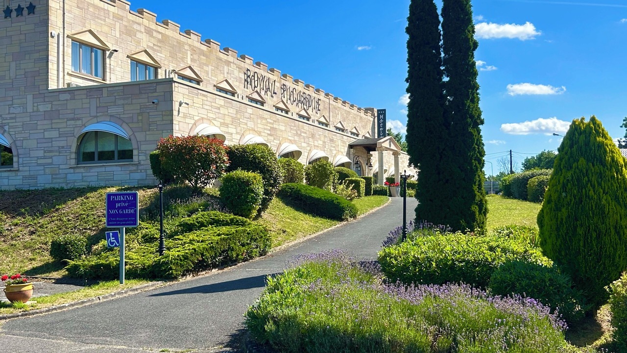 Photo of Outdoor in Albert