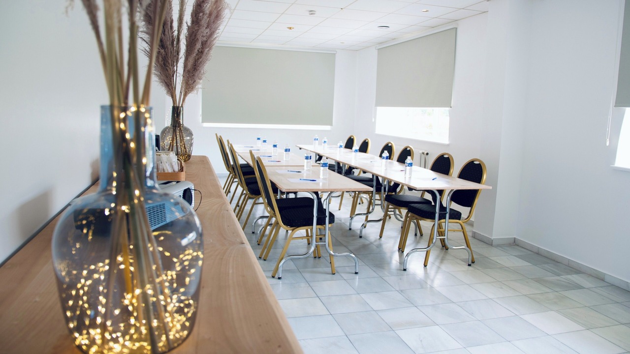 Photo of Others in Albert