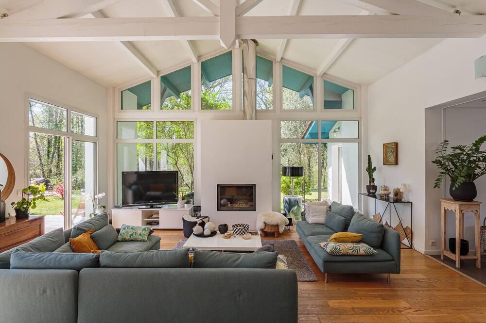 Photo of Livingroom in Arbonne