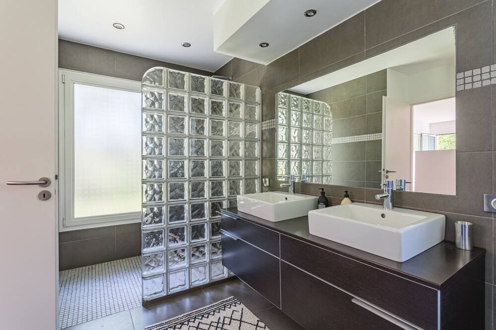 Photo of Bathroom in Arbonne