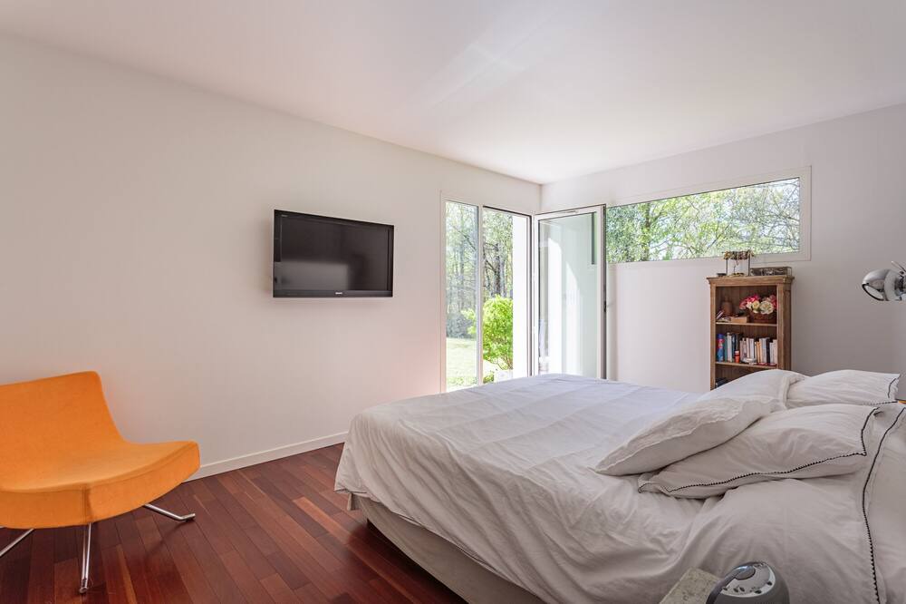 Photo of Bedroom in Arbonne