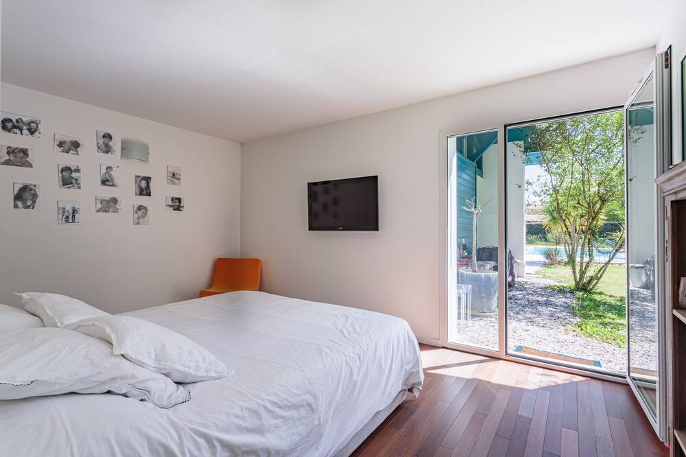 Photo of Bedroom in Arbonne